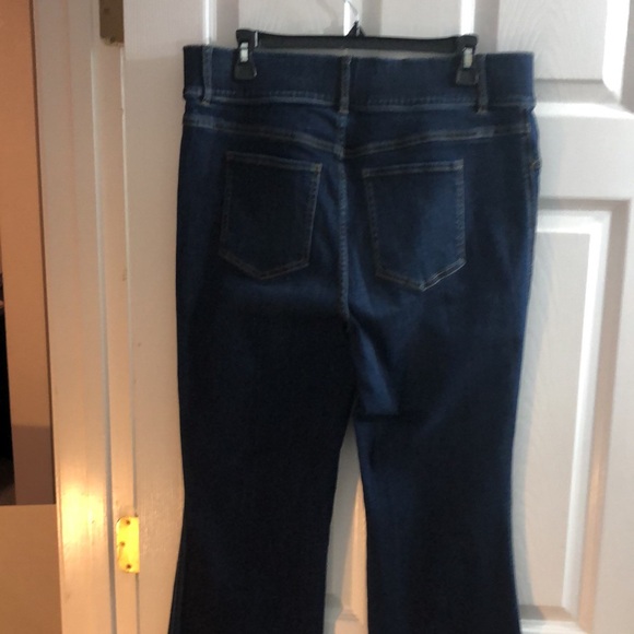 SPANX PULL-ON SHAPING DENIM AND JEANS FOR WOMEN EUC SIZE 1X - Picture 4 of 8